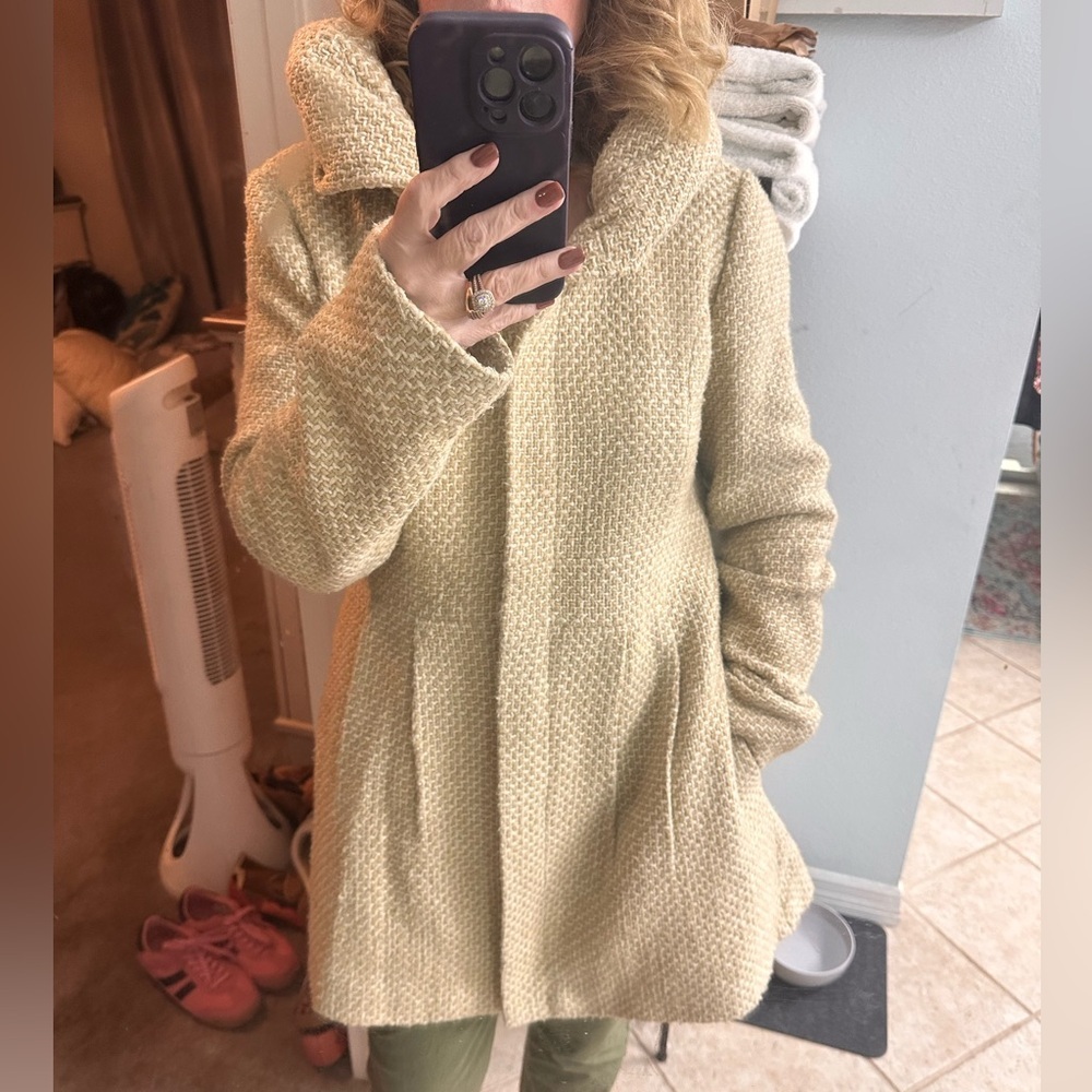 Coffeeshop Brand Tan & Cream Knit Fitted Coat Size Large w/Hood. - Picture 11 of 14
